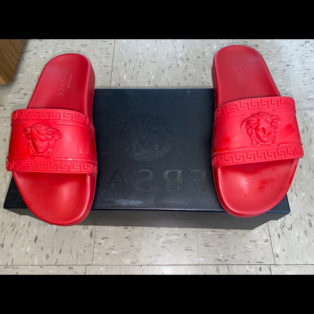 Versace slides